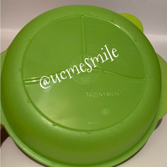 Tupperware Crystalwave His & Hers Microwave-Safe Divided Lunch Dish/Bowl Set - Picture 5 of 6